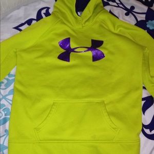 Under armor sweatshirt